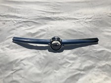 NUOVO emblema con mascherina