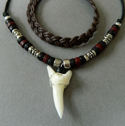 Grande dente squalo replica - grande,