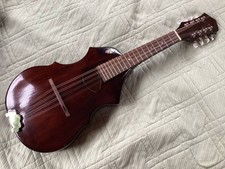 Archtop Mandolino a forma di