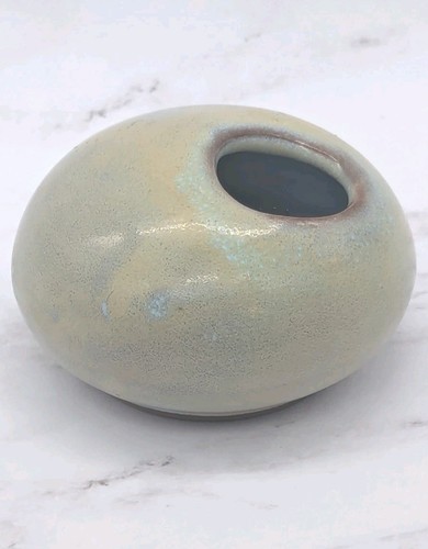 Flower frog vase hand thrown - frog,