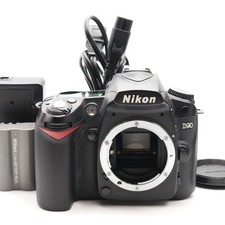 [Quasi come nuova] Fotocamera DSLR Nikon D90 12,3 MP (63.500 scatti)
