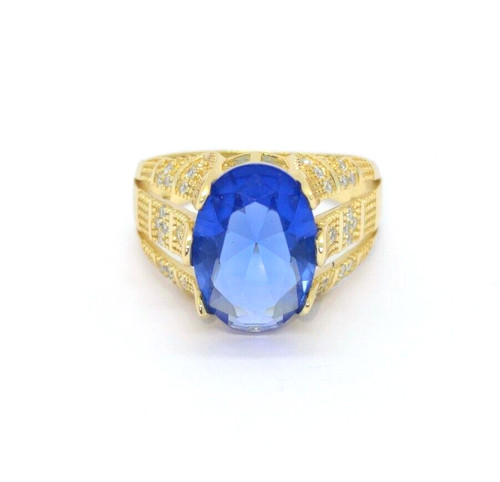 Anello con pietra colorata