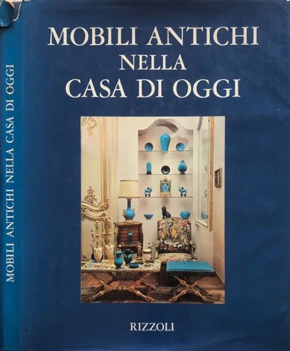 Mobili antichi nella casa - , di