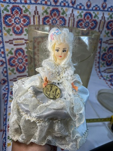 Bambola souvenir poupée de - souvenir,