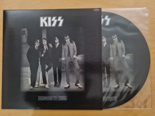 KISS PICTURE DISC DRESSED TO KILL