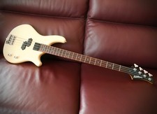 vintage Washburn B2 four