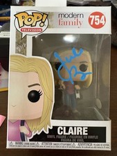 JULIE BOWEN FIRMATO CLAIRE