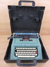 vecchia macchina da scrivere