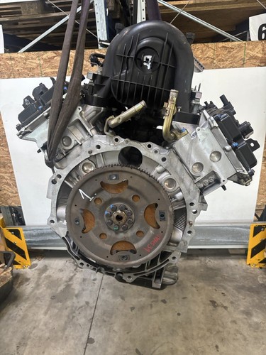 Motore nissan armanda v8 - motore,
