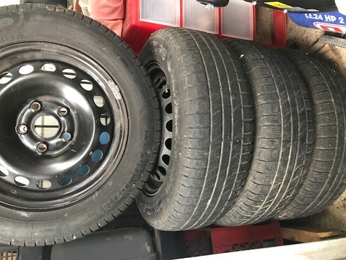 Cerchi con gomme invernali - cerchi,