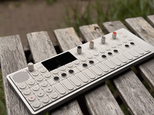 Teenage engineering field - teenage, op-1