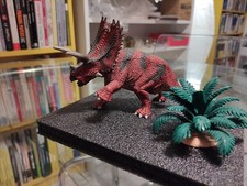 SCHLEICH 14531 Pentaceratops (2014) Dinosauro da collezione cm 18x12 + cespuglio