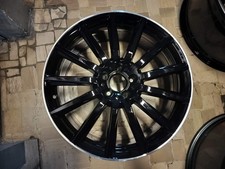 cerchio in lega originale Mercedes AMG GLA da 20" nero diamantato