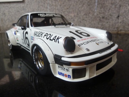 Exoto porsche 934 rsr - 1:18,