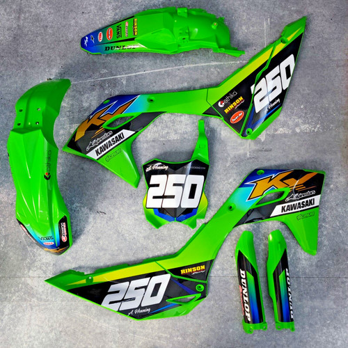 Plastiche grafica kawasaki - +,