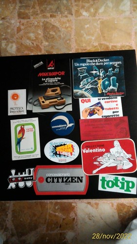 Adesivi pubblicita - -, pubblicita'