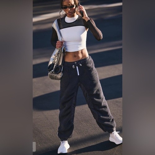 Pantaloni sherpa neri jogger