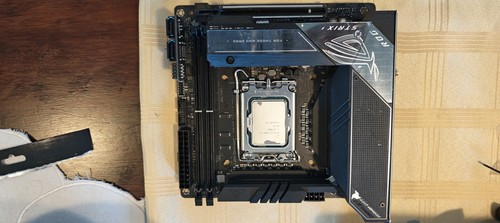 Asus rog strix z690 - asus, gaming