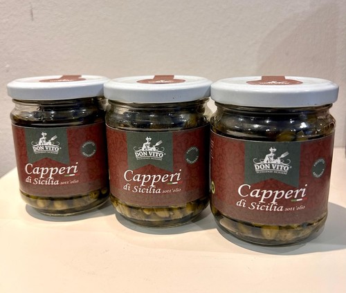 Capperi raccolti mano - a,