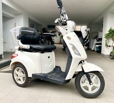 Scooter a Tre Ruote Per Disabili
