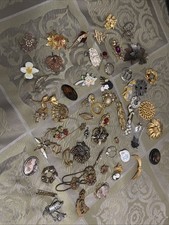 Enorme lotto oltre 60 spille vintage SPILLA