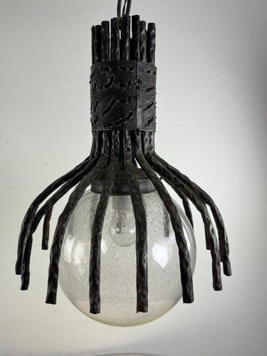 Lampadario brutalista modello
