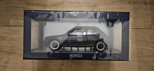 Peugeot 205 gti - 1:18,