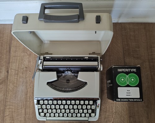 Brother deluxe 900 portable - deluxe,