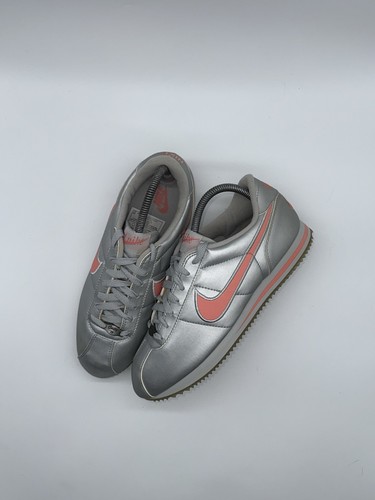 Scarpe ginnastica - (2000),