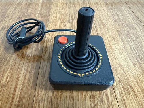 Joystick atari cx10 - atari, •