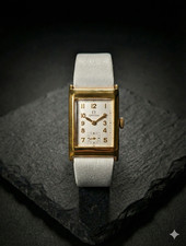 OMEGA Rectangular Vintage -