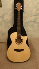 chitarra acustica Crafter