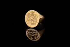 Anello Stemma, Anelli Crest
