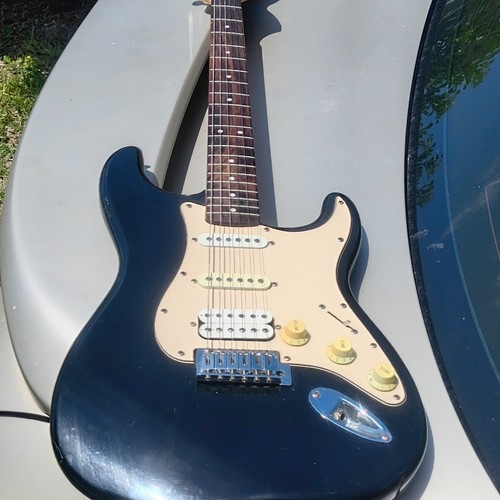 Black strat style - solid, body