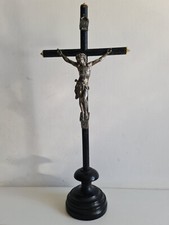 antico crocifisso su