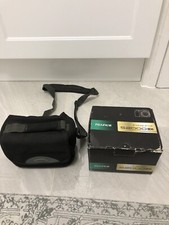 Fotocamera digitale e custodia