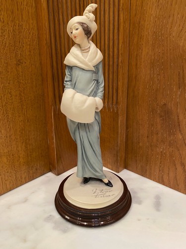 Figurine parisian - a.d.l., –