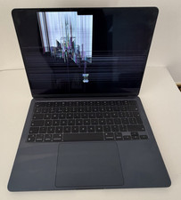 Apple MacBook Air 13" 2022 M2