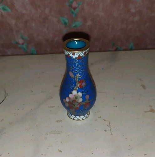 Vecchio vaso metallo - vaso, in