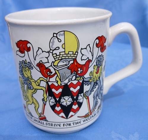 Tazza ceramica con - tazza,