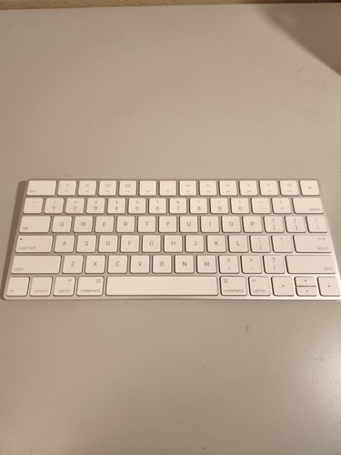 Apple a1644 magic keyboard - magic,