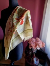Vintage Gucci Naturalistic