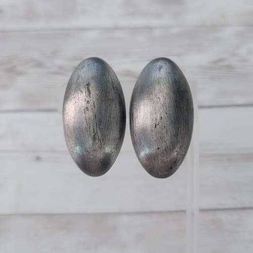 Vintage clip earrings - vintage, on