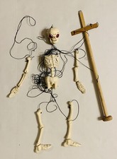 Pelham Puppets SKELETON