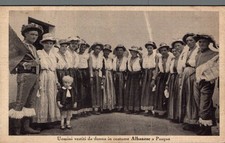 Civita uomini vestiti da donna in costume Albanese a Pasqua F. piccolo  spedita