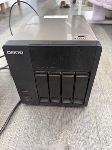 Nas qnap 412 - ts-412, con