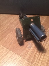 Arnold cannone latta