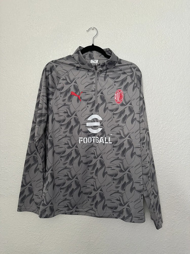 Milan 2025 2026 4 zip - 2025-2026, 1/4