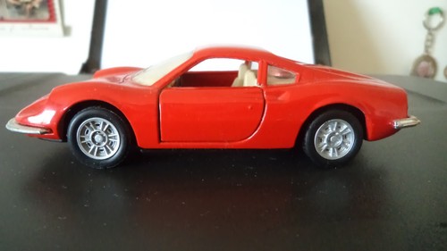 Miniature ferrari dino - ferrari, gt