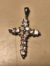 Spettacolare e antico crocifisso in argento punzonato e pietre preziose di rosa